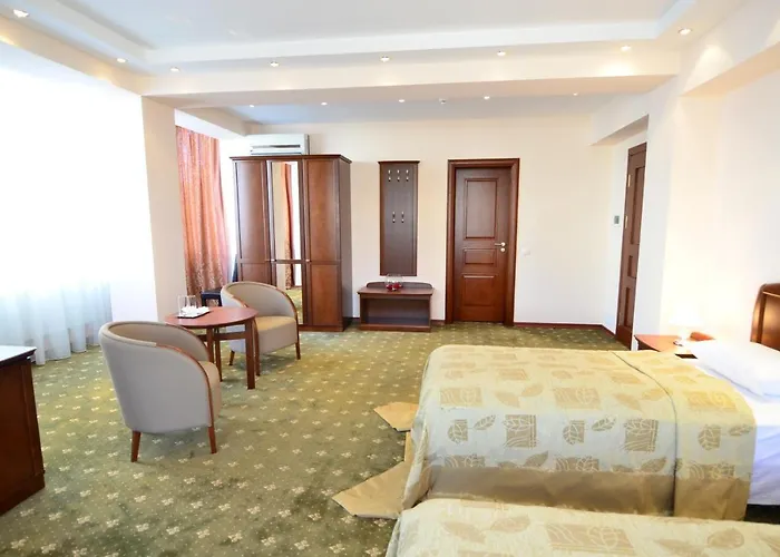 Platinum Hotel